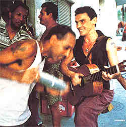 Dato pendiente ( Manu Chao : Carrusel musical )