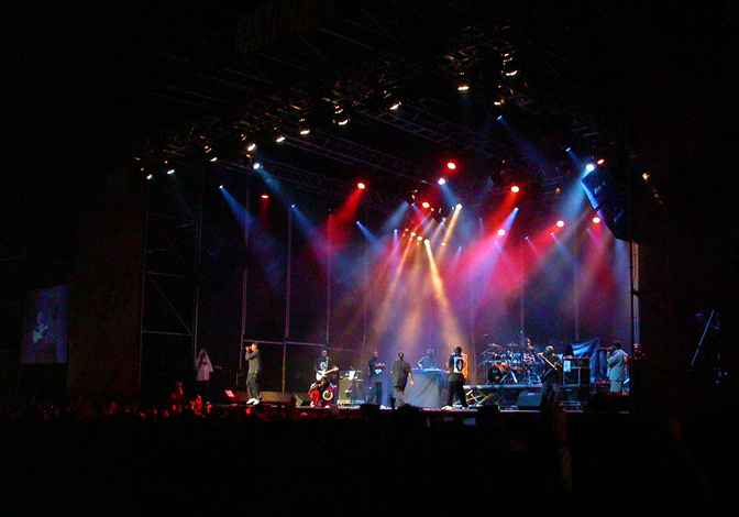 Public Enemy ( Festimad 03 : Una gran fiesta musical, 30 y 31 de mayo 2003 )
