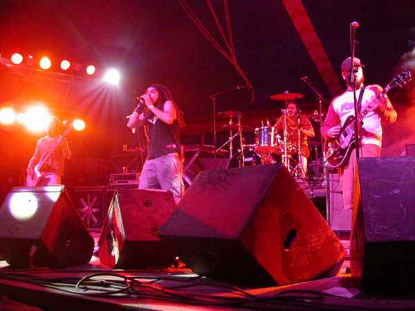 Sugarless ( Festimad 03 : Una gran fiesta musical, 30 y 31 de mayo 2003 )