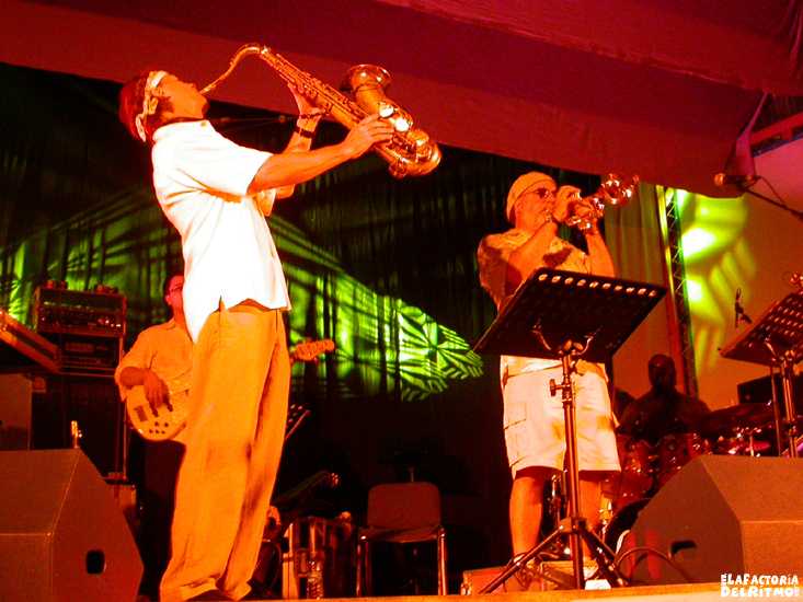 Randy Breckers y Bill Evans. Foto: F-Mhop ( Festival de Jazz de Santander 2003 : 11, 12 y 13 de julio. )