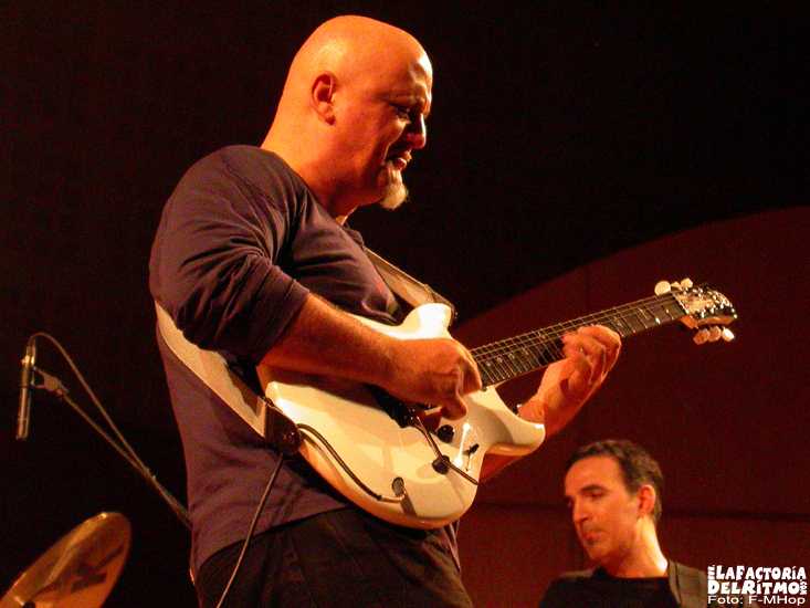 Frank Gambale. 16/02/2004. ( Festival De Jazz De Santander : Jazz es primavera 2004 )