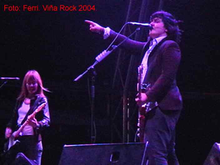 Dover ( ViÑa Rock 2004 : 50.000 apostando por la música; )