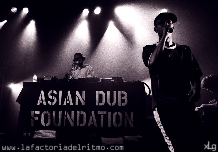 Asian Dub Foundation. 10/05/05. Razzmatazz. Barcelona Foto: Hc.