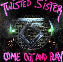 TWISTED SISTER