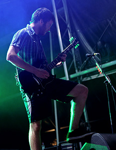 protagonistas ( Festival Paredes de Coura 2010 : Concierto en Playa fluvial do Tabuâo (Portugal), 29/07/10 )