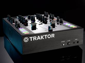 Traktor Kontrol Z2