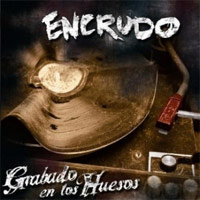 Encrudo: Lanzamiento de “Grabado en los huesos”