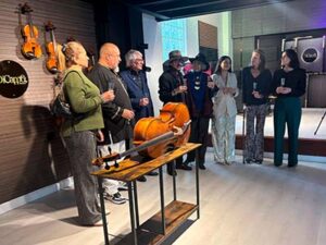 Dicappo Music : Exitosa inauguración de la galería musical Dicappo Music en Santander.