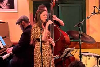 Irati Bilbao : Iluminada por la magia del jazz.