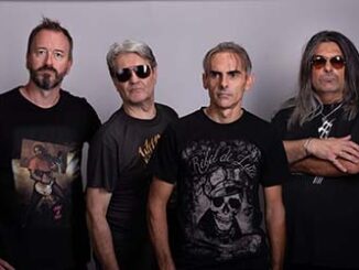Hand On Heart : Nuevas canciones y videoclips