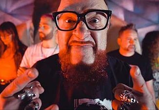 Strawberry Hardcore : Regresa con un nuevo single que arrasa en visualizaciones.