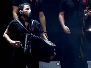 Fermin Muguruza : 40 + 2 años de resistencia.