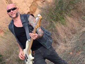 The Smoky Rednecks Band : Experiencia, clase y aullidos.